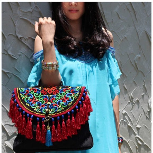 NWT Handmade Embroidered Tassel Purse Handbag - Picture 4 of 6